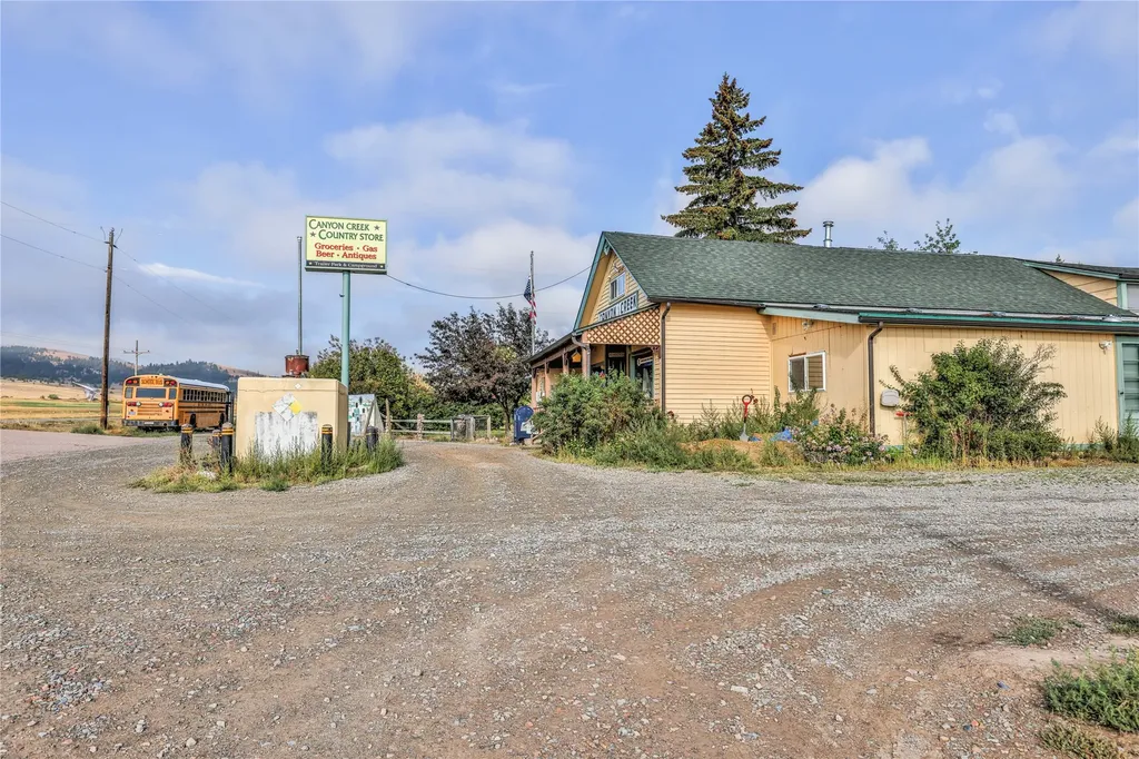 8703 Lincoln Road W Canyon Creek MT 59633
