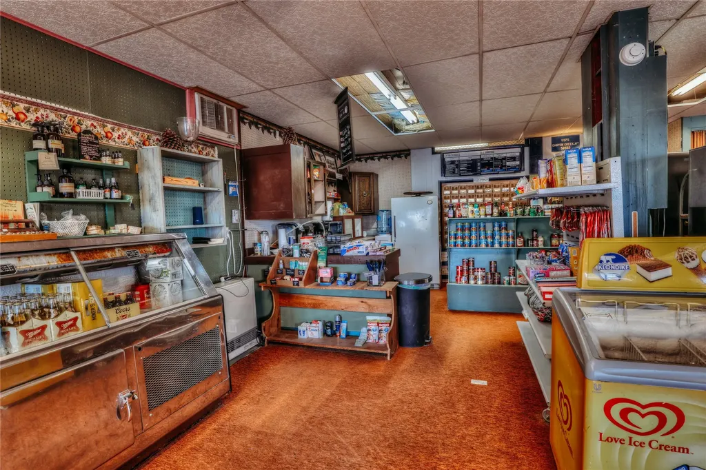8703 Lincoln Road W Canyon Creek MT 59633