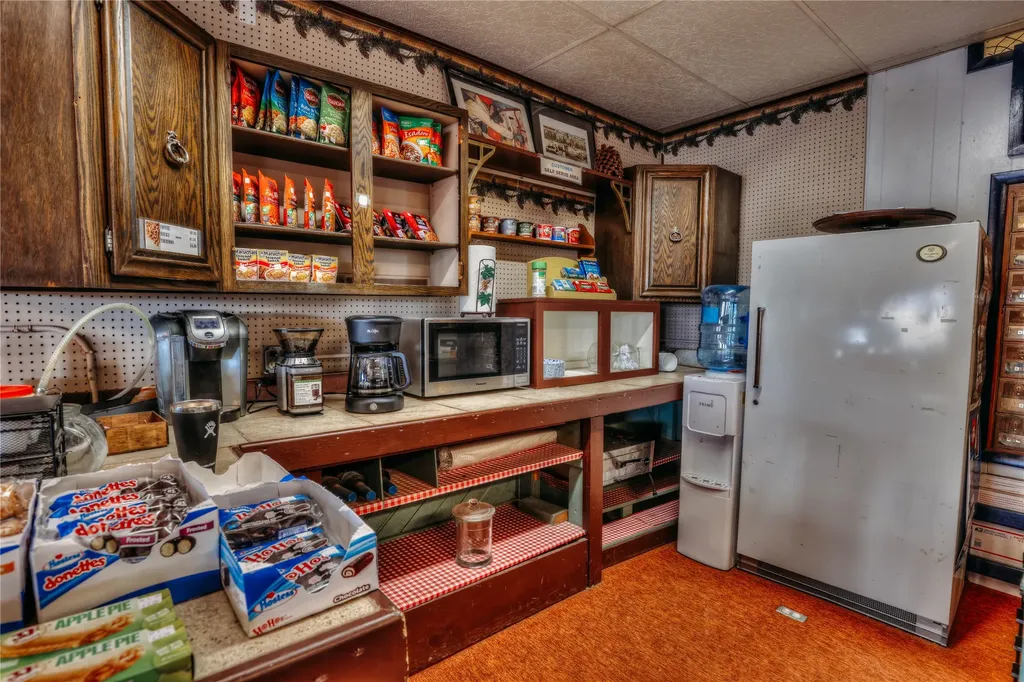 8703 Lincoln Road W Canyon Creek MT 59633