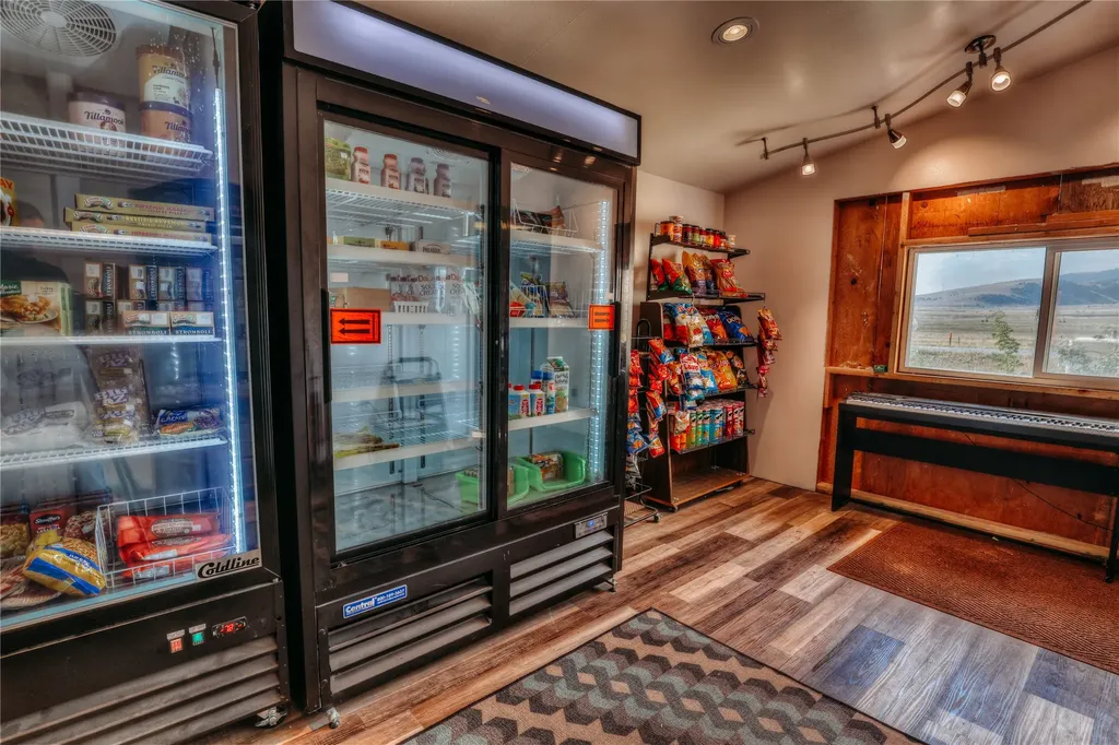 8703 Lincoln Road W Canyon Creek MT 59633