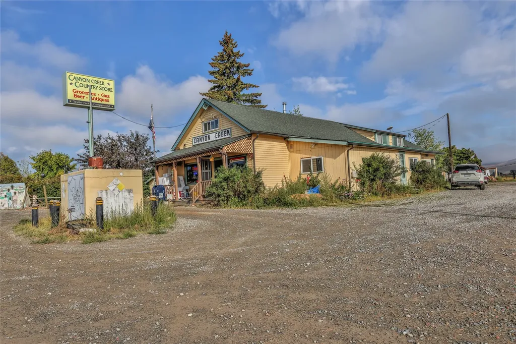 8703 Lincoln Road W Canyon Creek MT 59633
