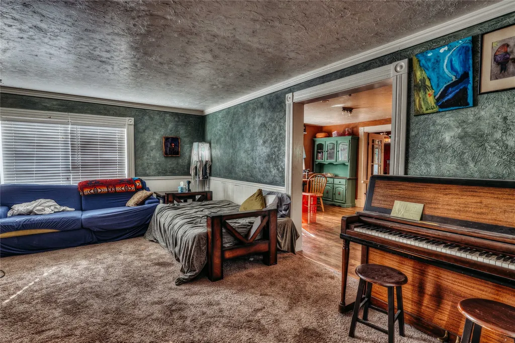 8703 Lincoln Road W Canyon Creek MT 59633