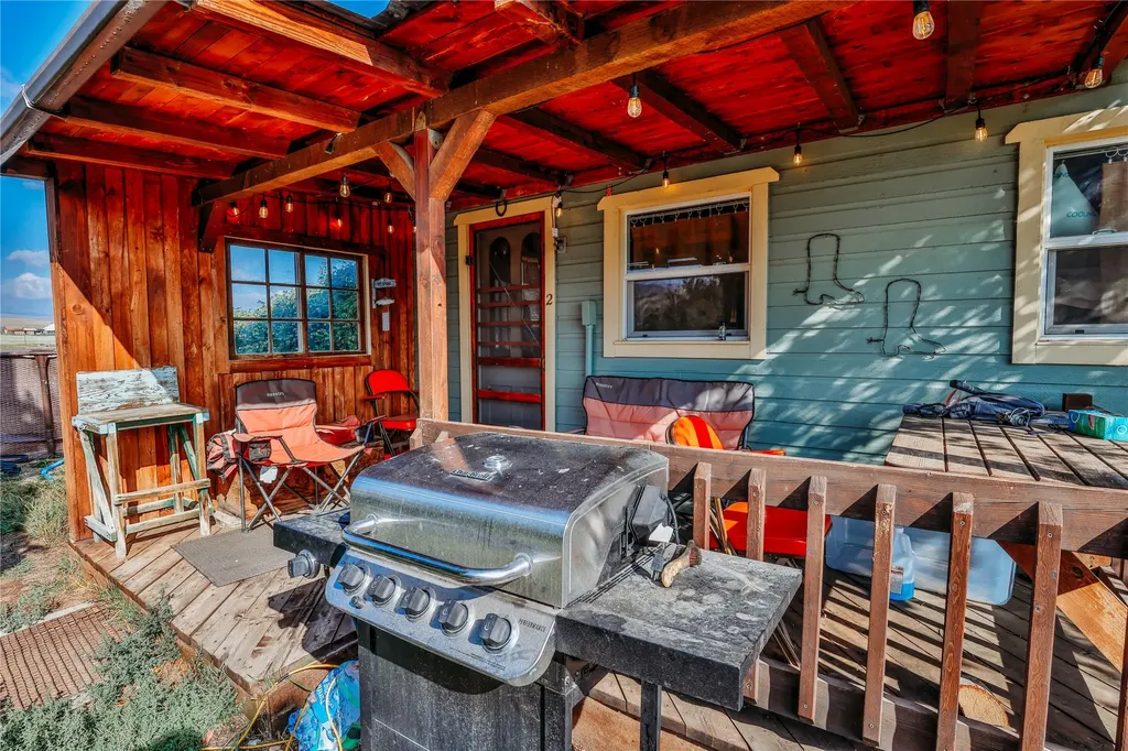 8703 Lincoln Road W Canyon Creek MT 59633
