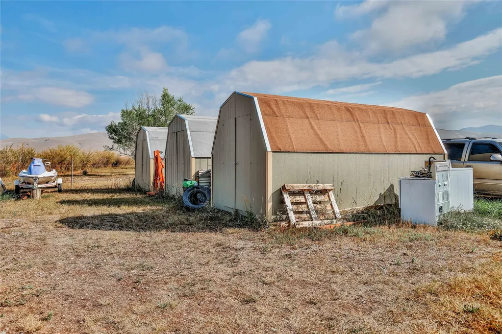 8703 Lincoln Road W Canyon Creek MT 59633