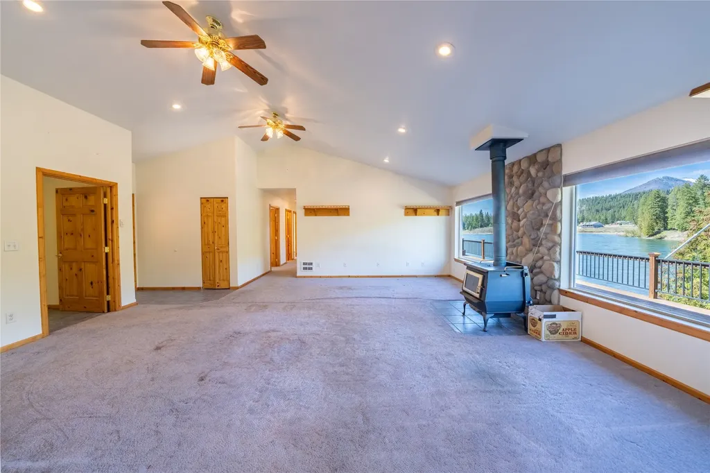 1268 Hunts Mill Road Troy MT 59935