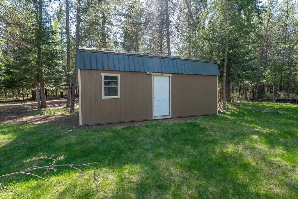 1268 Hunts Mill Road Troy MT 59935