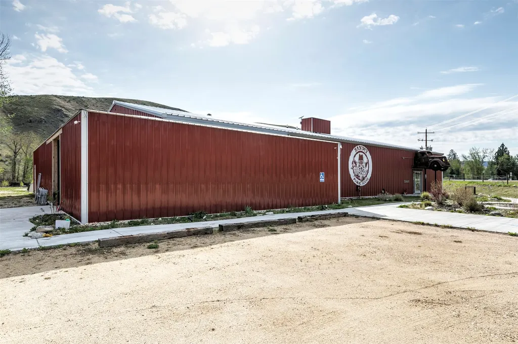 125 & 139 Hannon Lane Darby MT 59829