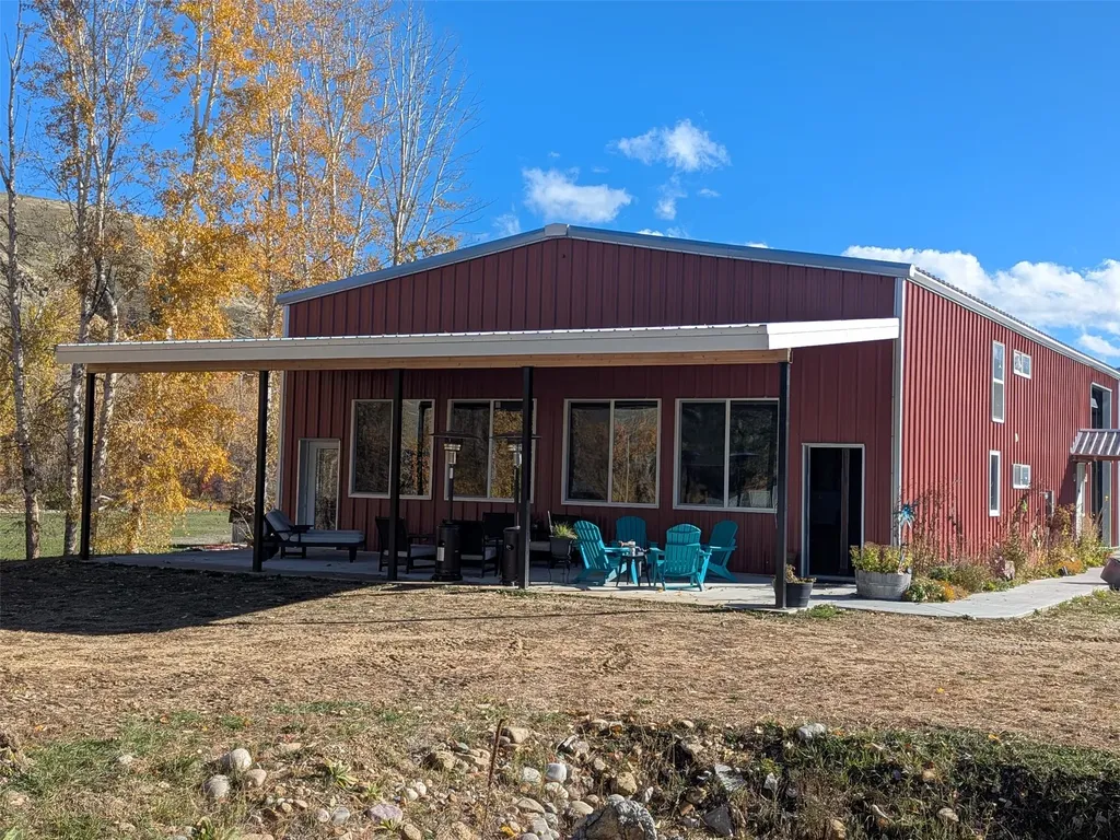 125 & 139 Hannon Lane Darby MT 59829
