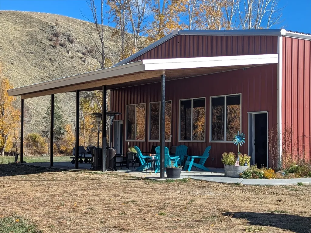 125 & 139 Hannon Lane Darby MT 59829