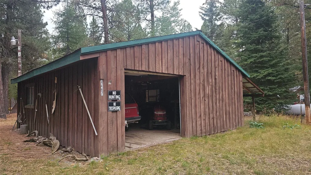 4447 Snow Fleury Lane Lincoln MT 59639