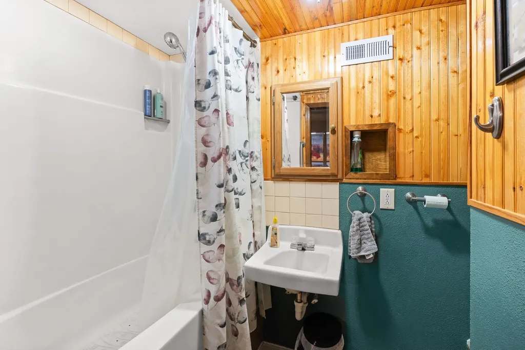 360 Roosevelt Drive Butte MT 59701