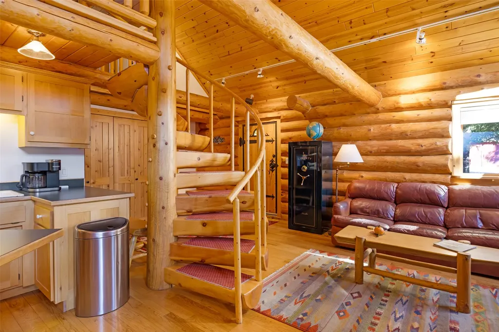 4 Ida Court Clinton MT 59825