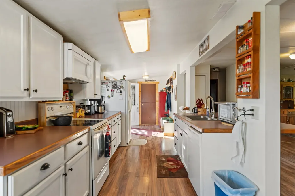 1204 Ambrose Creek Road Stevensville MT 59870