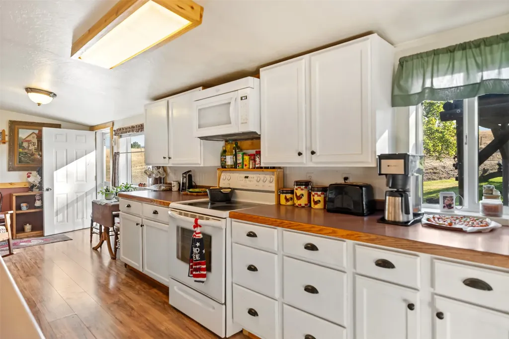 1204 Ambrose Creek Road Stevensville MT 59870