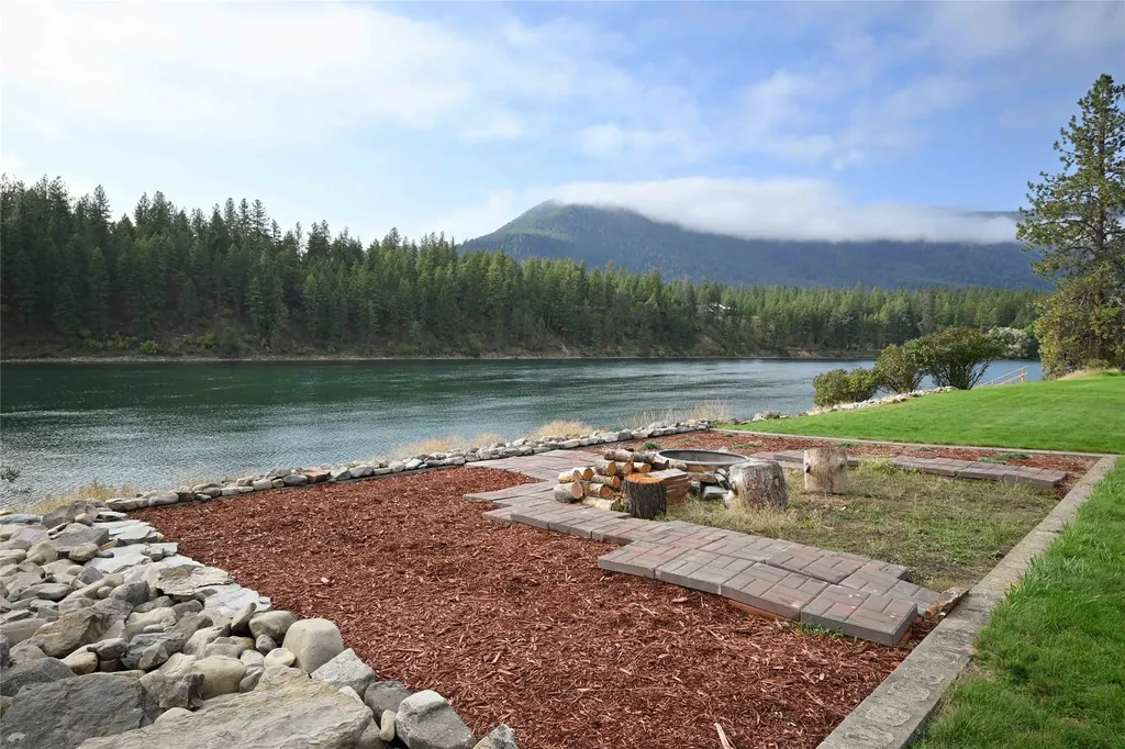 59 Northshore Drive Thompson Falls MT 59873