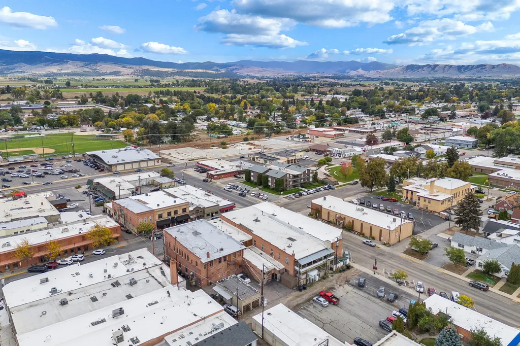169 S 2nd Street Hamilton MT 59840