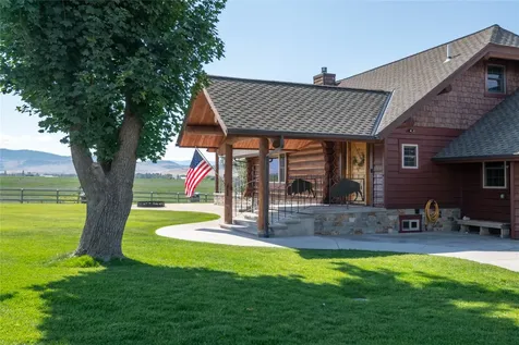 36670 Pinsoneault Road St Ignatius MT 59865