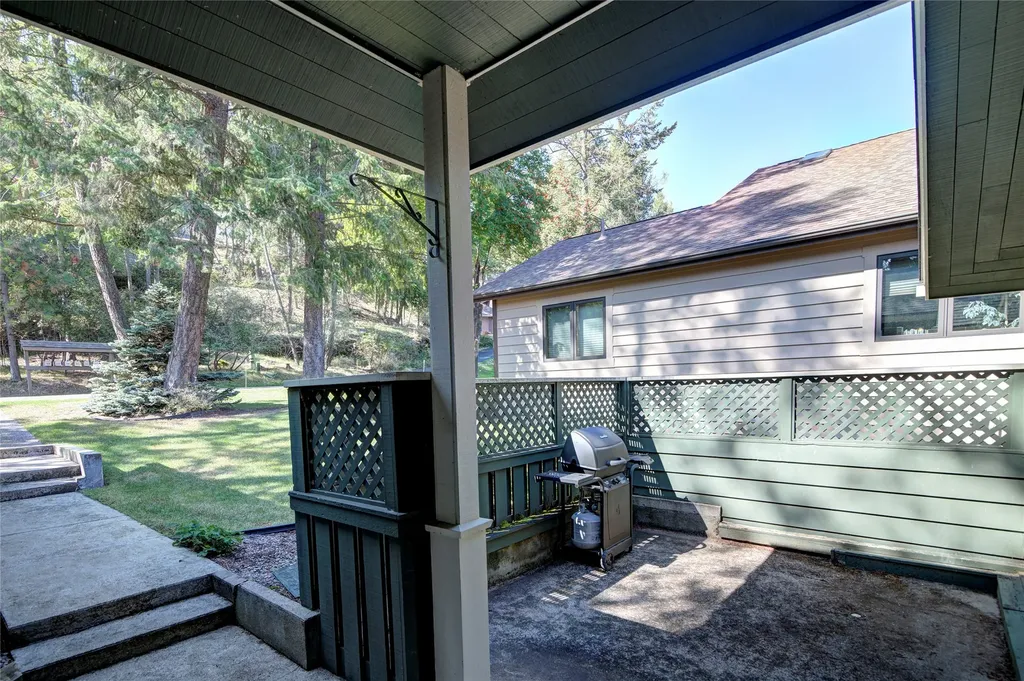 73 Golf Terrace Bigfork MT 59911