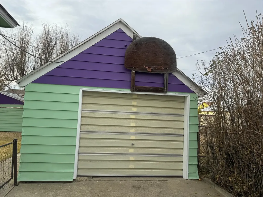 334 4th Avenue SE Cut Bank MT 59427