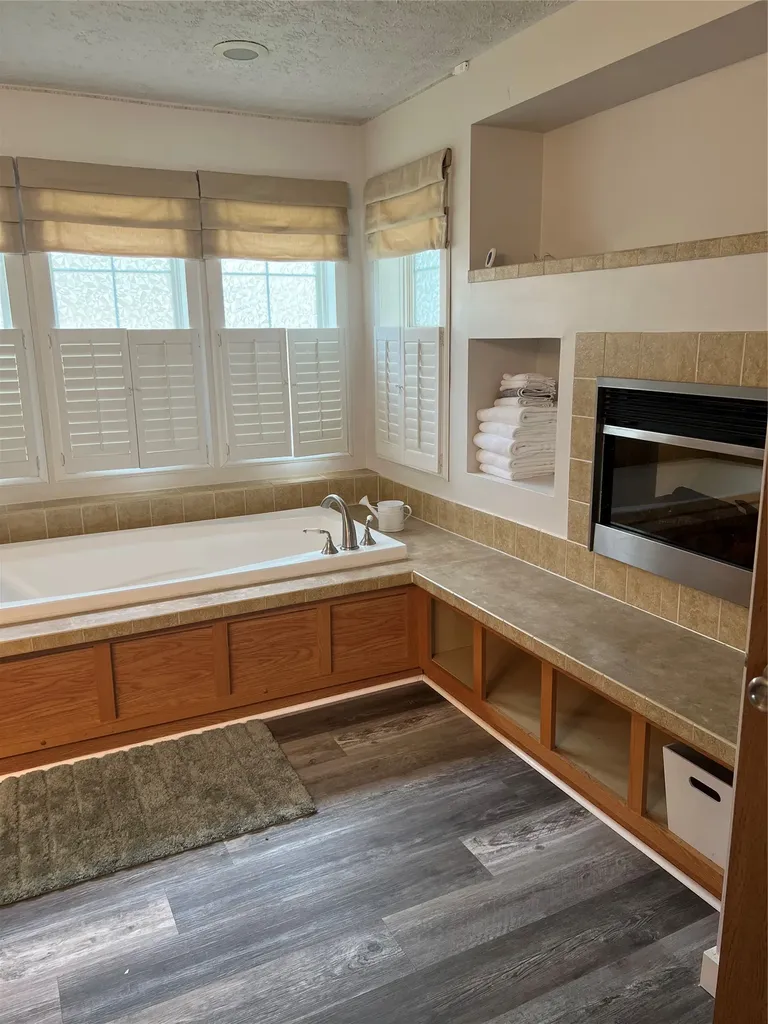 6568 Hauser Dam Road Helena MT 59602