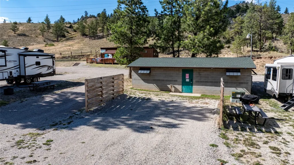 6568 Hauser Dam Road Helena MT 59602