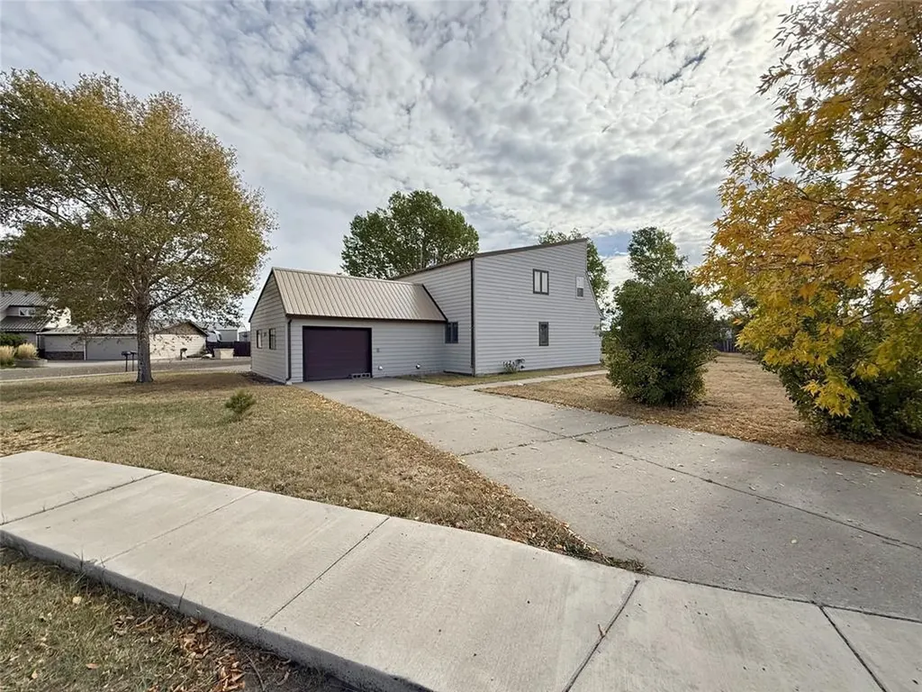 237 5th Avenue NE Cut Bank MT 59427