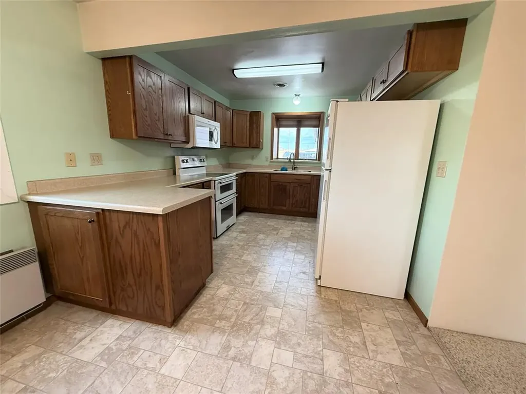 237 5th Avenue NE Cut Bank MT 59427