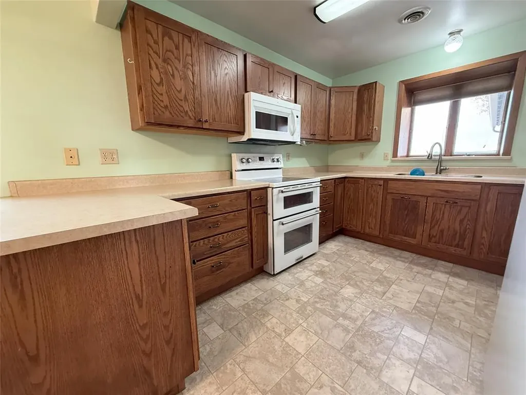 237 5th Avenue NE Cut Bank MT 59427