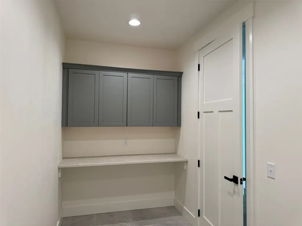9883 Hatton Lane Lolo MT 59847
