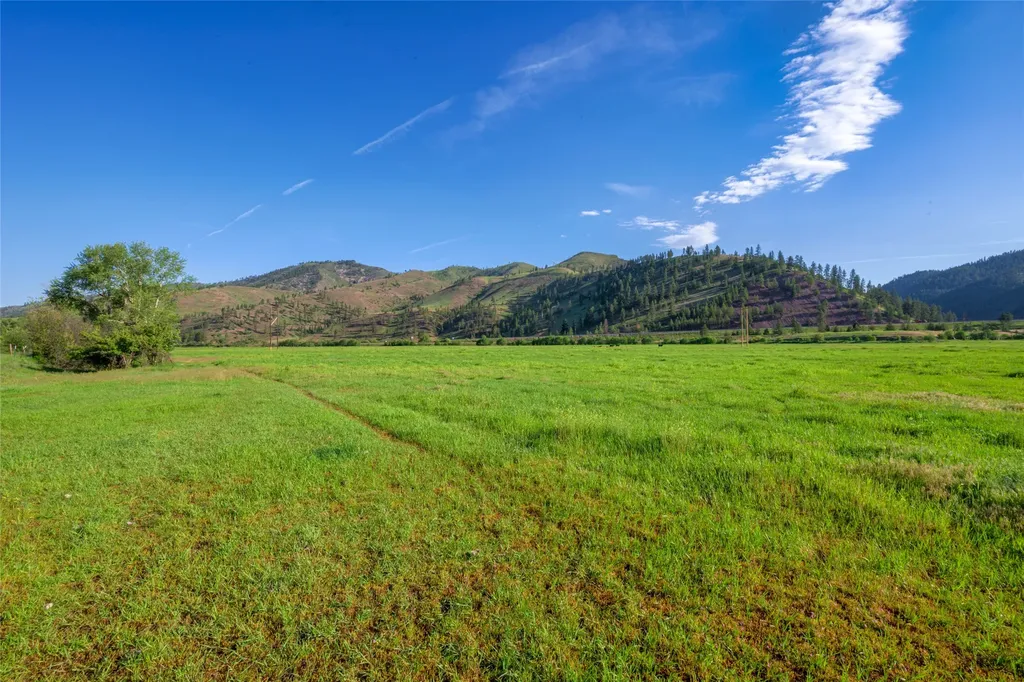 Nhn Bonita Station Road Clinton MT 59825