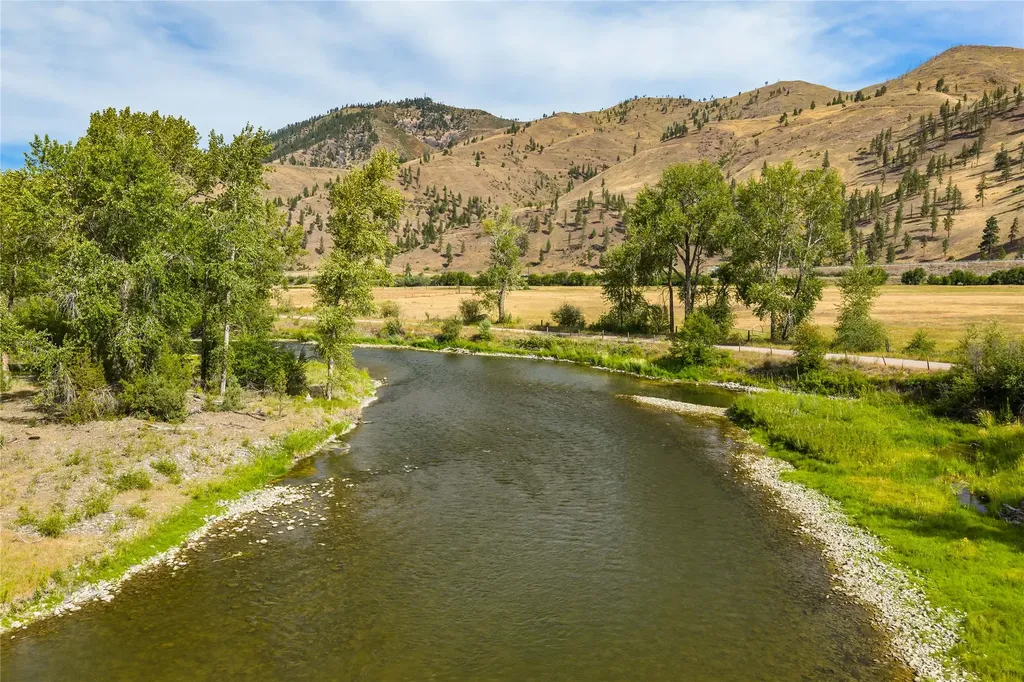 Nhn Bonita Station Road Clinton MT 59825