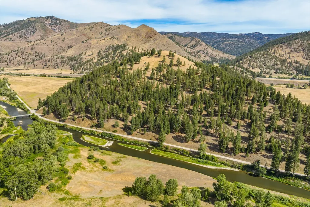 Nhn Bonita Station Road Clinton MT 59825
