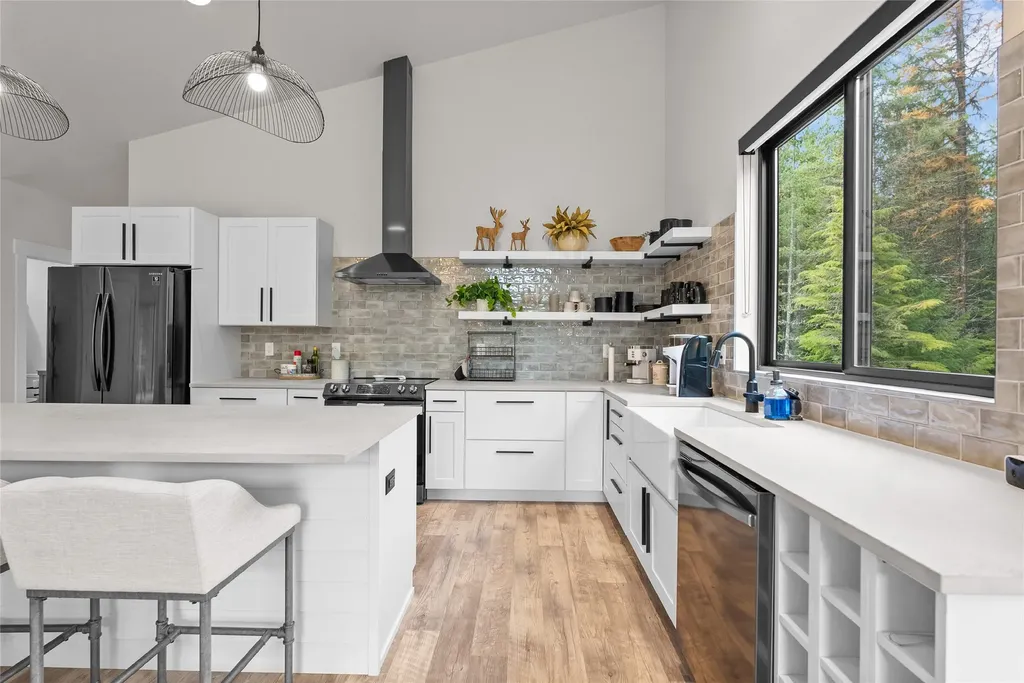 75 Northshore Drive Troy MT 59935