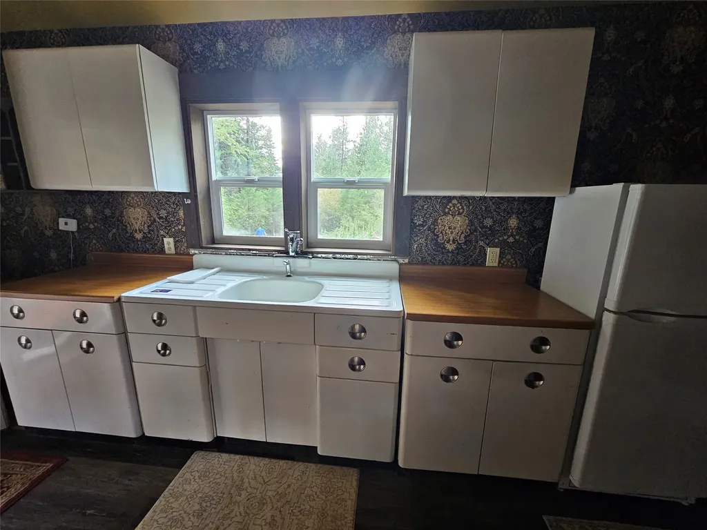 285 Upper Sawmill Creek Road Cascade MT 59421