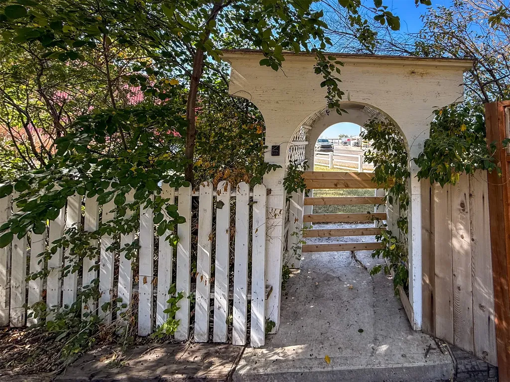 124 Rosebud Street Shelby MT 59474