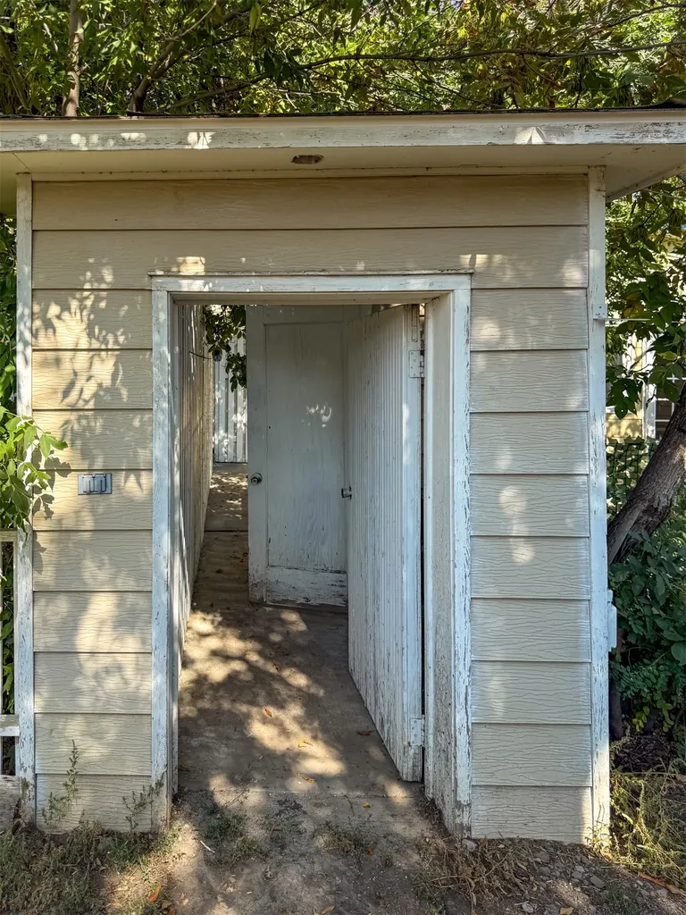 124 Rosebud Street Shelby MT 59474