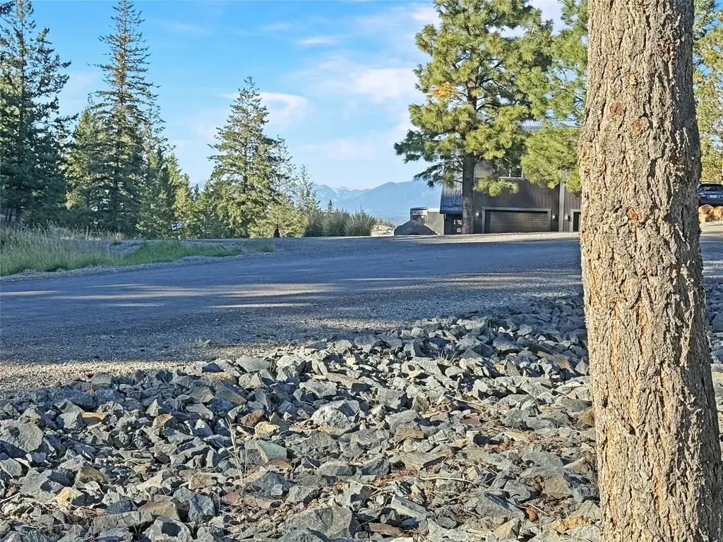 206 Kokanee Drive E Rexford MT 59930