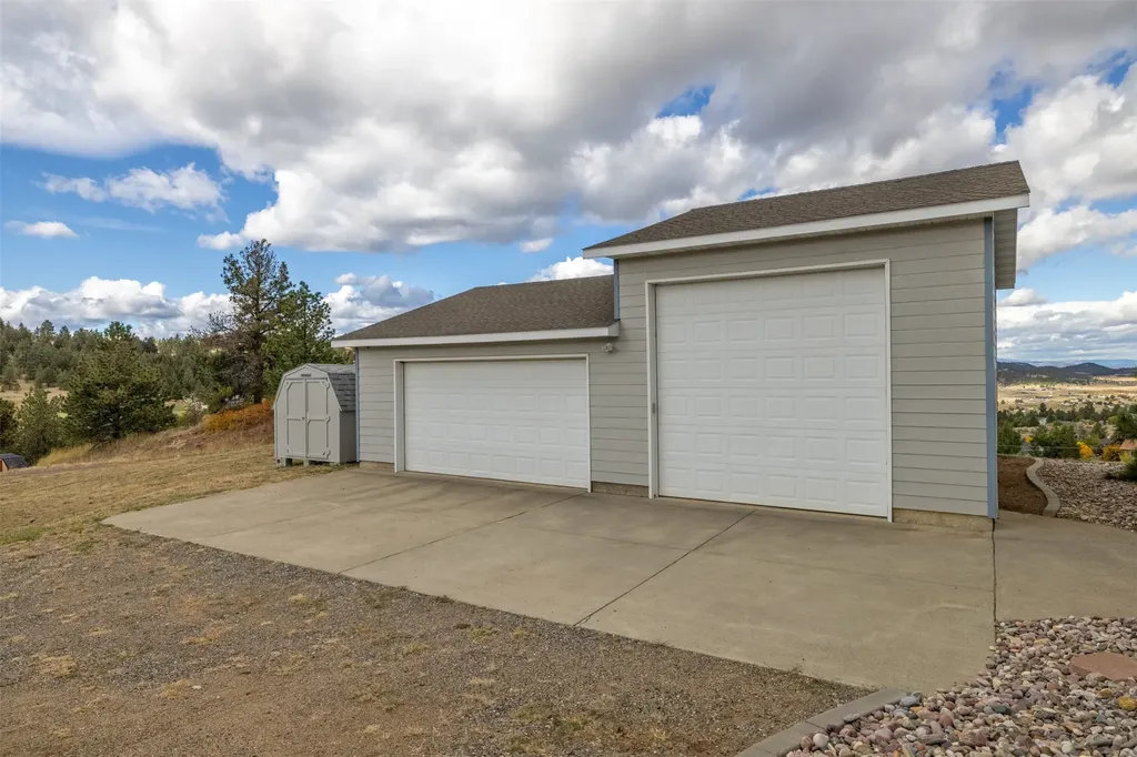 5 Crazy Mountain Cul De Sac Road Clancy MT 59634