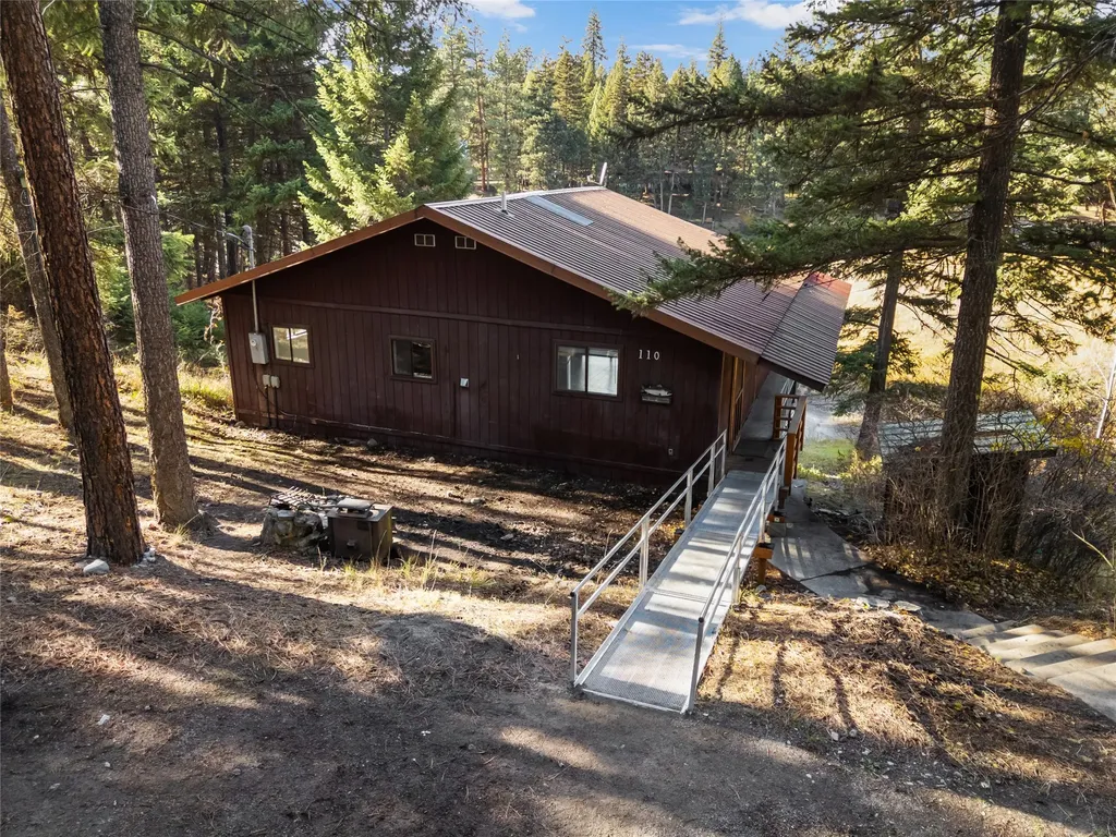110 Happys Loop Libby MT 59923