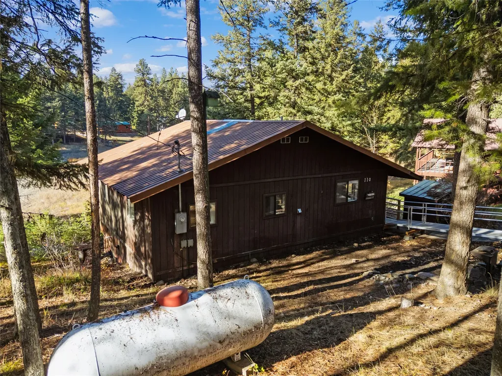 110 Happys Loop Libby MT 59923