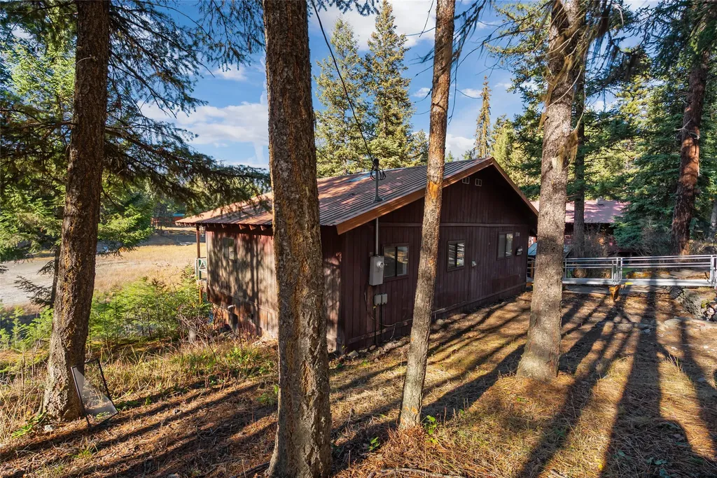 110 Happys Loop Libby MT 59923