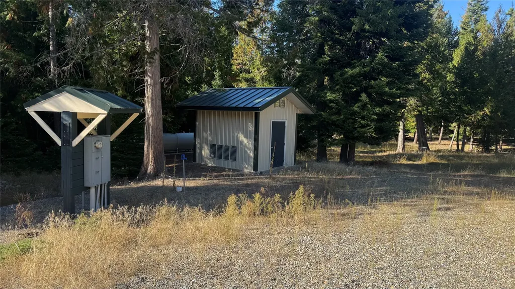 18731 Us Highway 2 Troy MT 59935