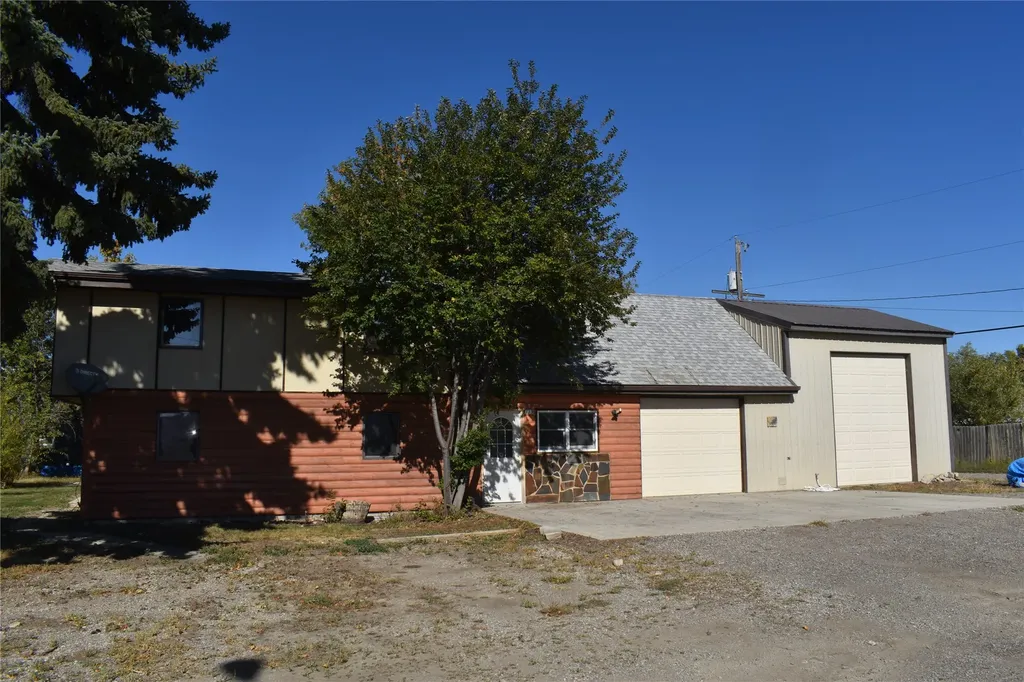 119 S Dakota Street Conrad MT 59425