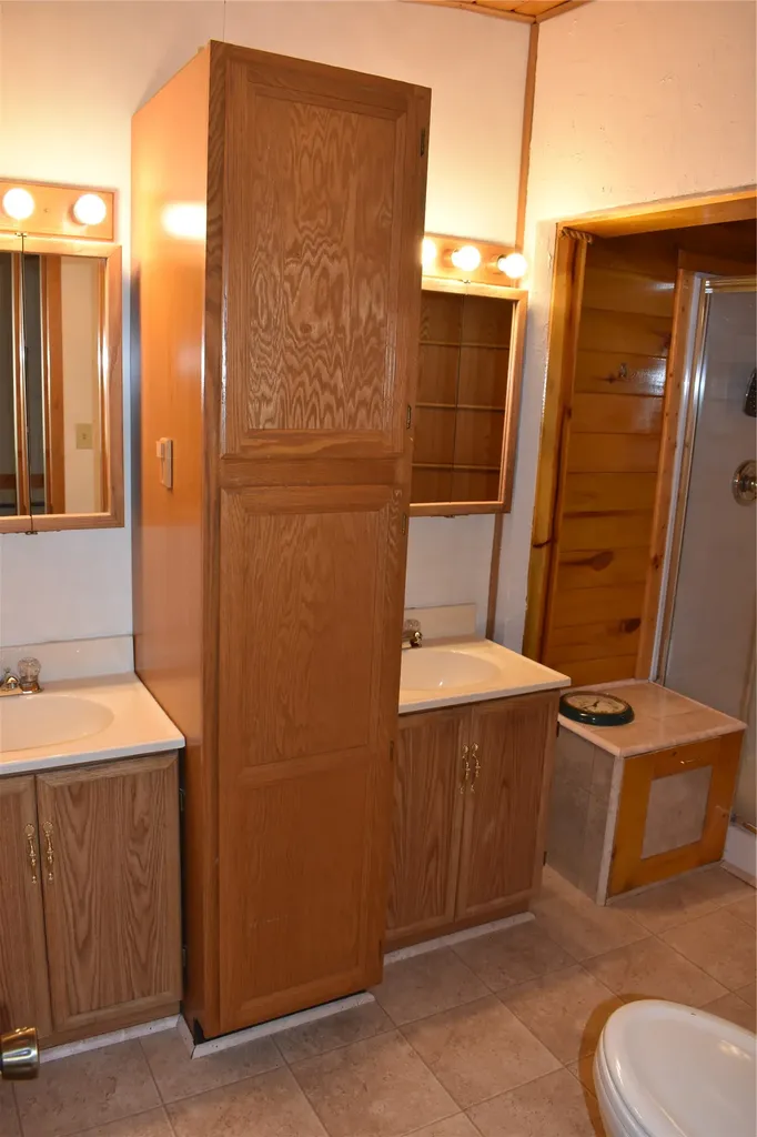 119 S Dakota Street Conrad MT 59425