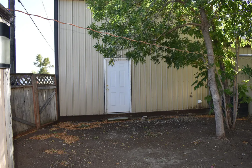 119 S Dakota Street Conrad MT 59425