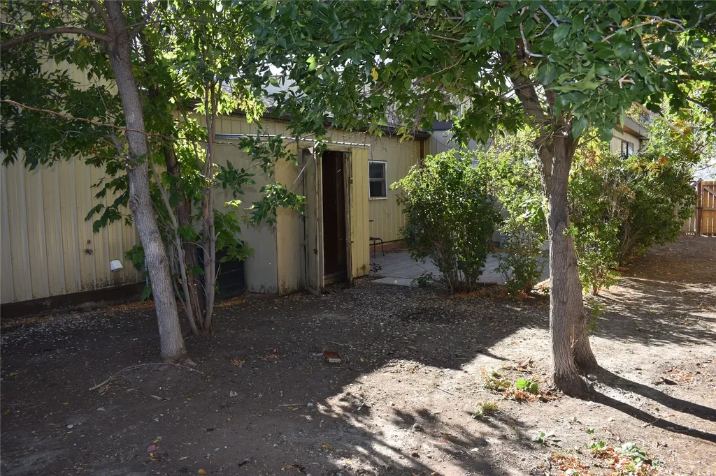 119 S Dakota Street Conrad MT 59425