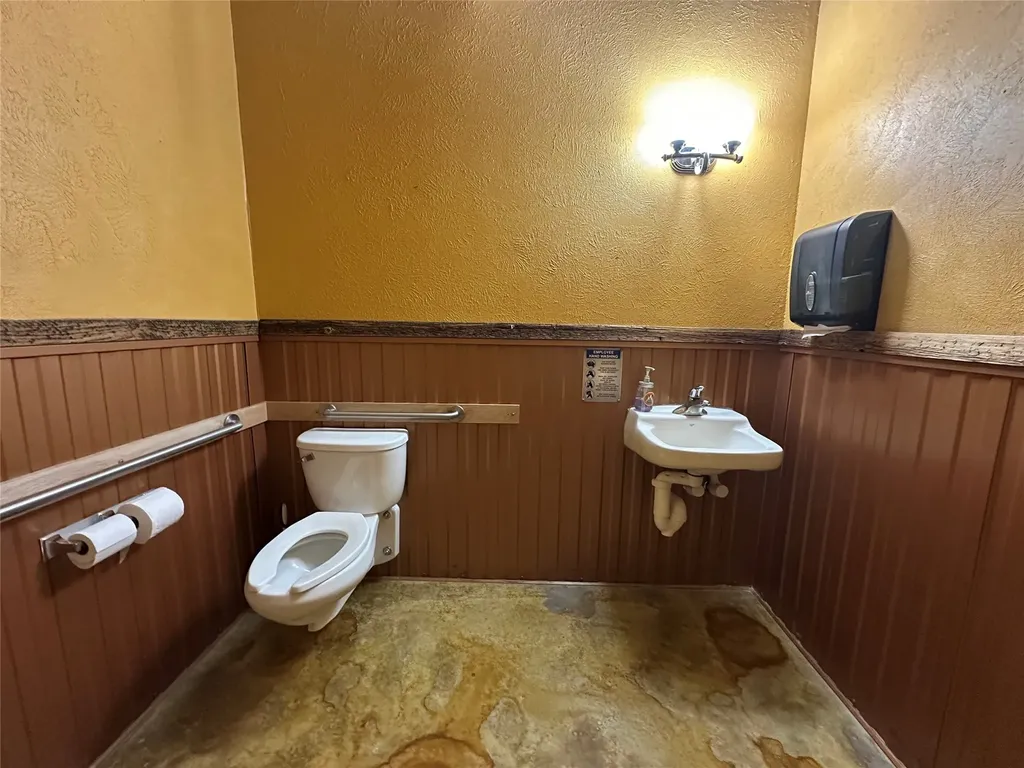 202 E Main Street White Sulphur Springs MT 59645