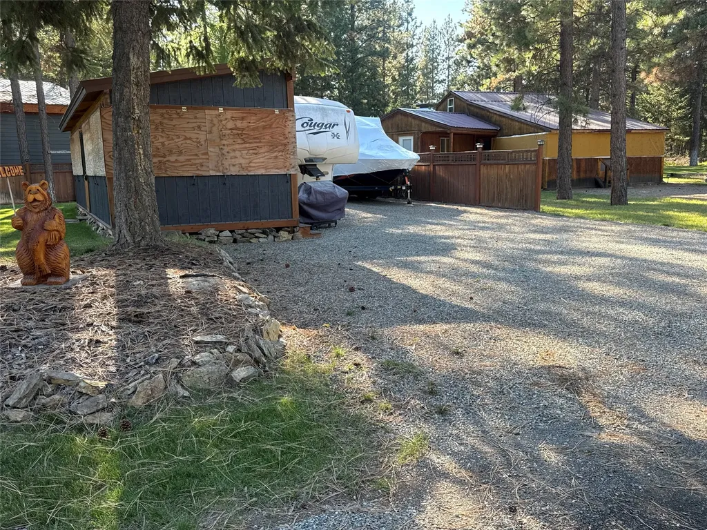 95 Reservoir Court Rexford MT 59930