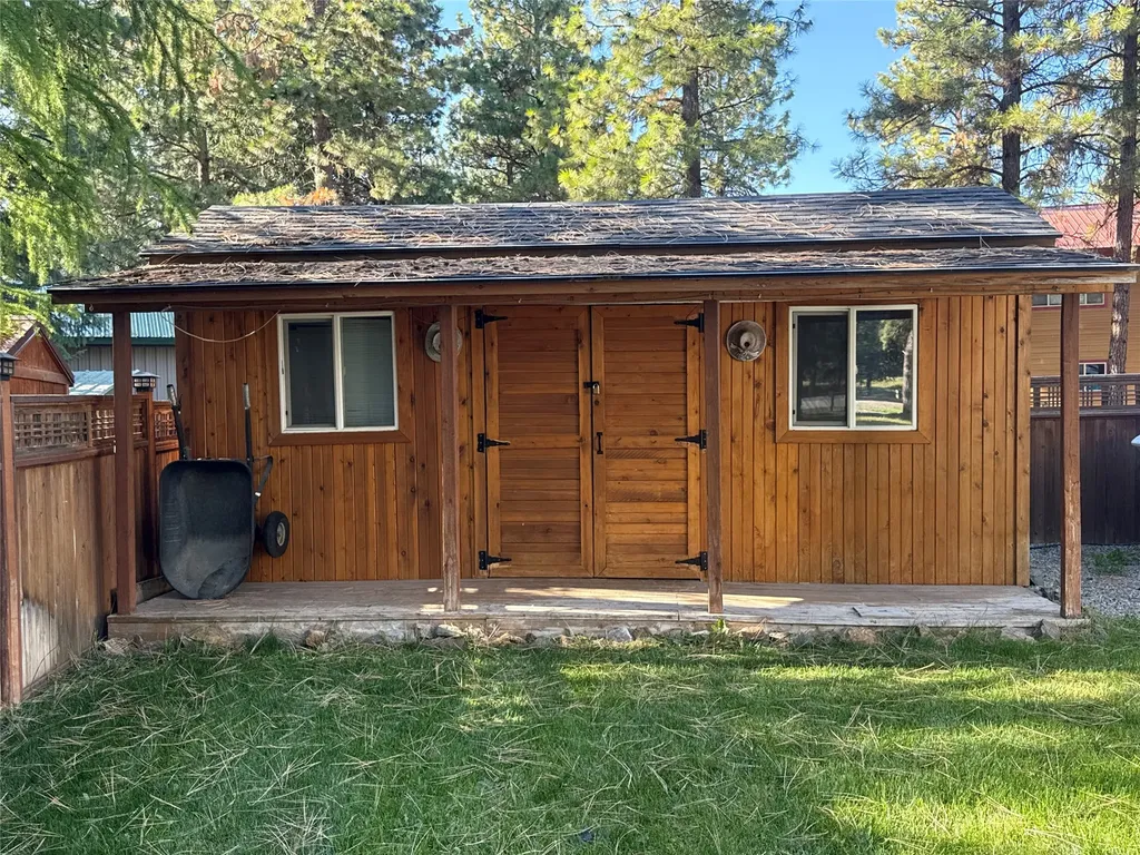 95 Reservoir Court Rexford MT 59930