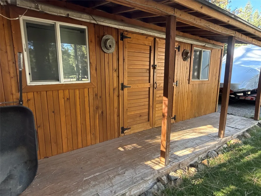 95 Reservoir Court Rexford MT 59930